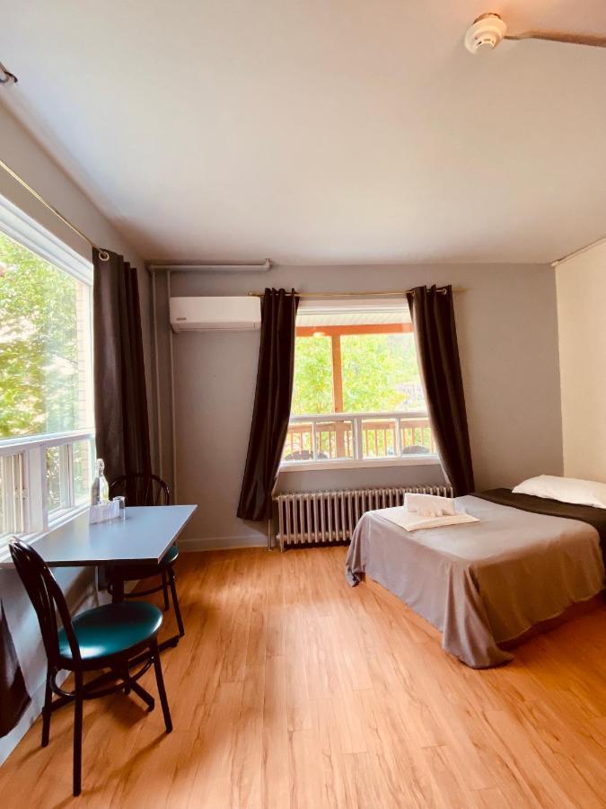 Auberge Du Presbytere De Riviere-Eternite Riviere Eternite Екстериор снимка