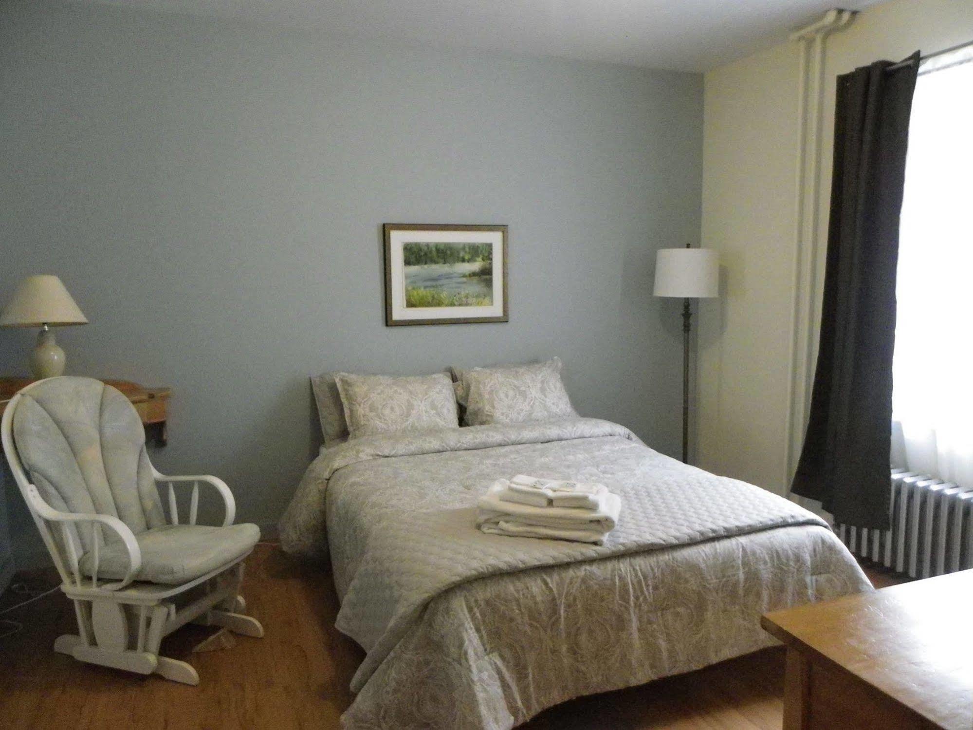 Auberge Du Presbytere De Riviere-Eternite Riviere Eternite Екстериор снимка