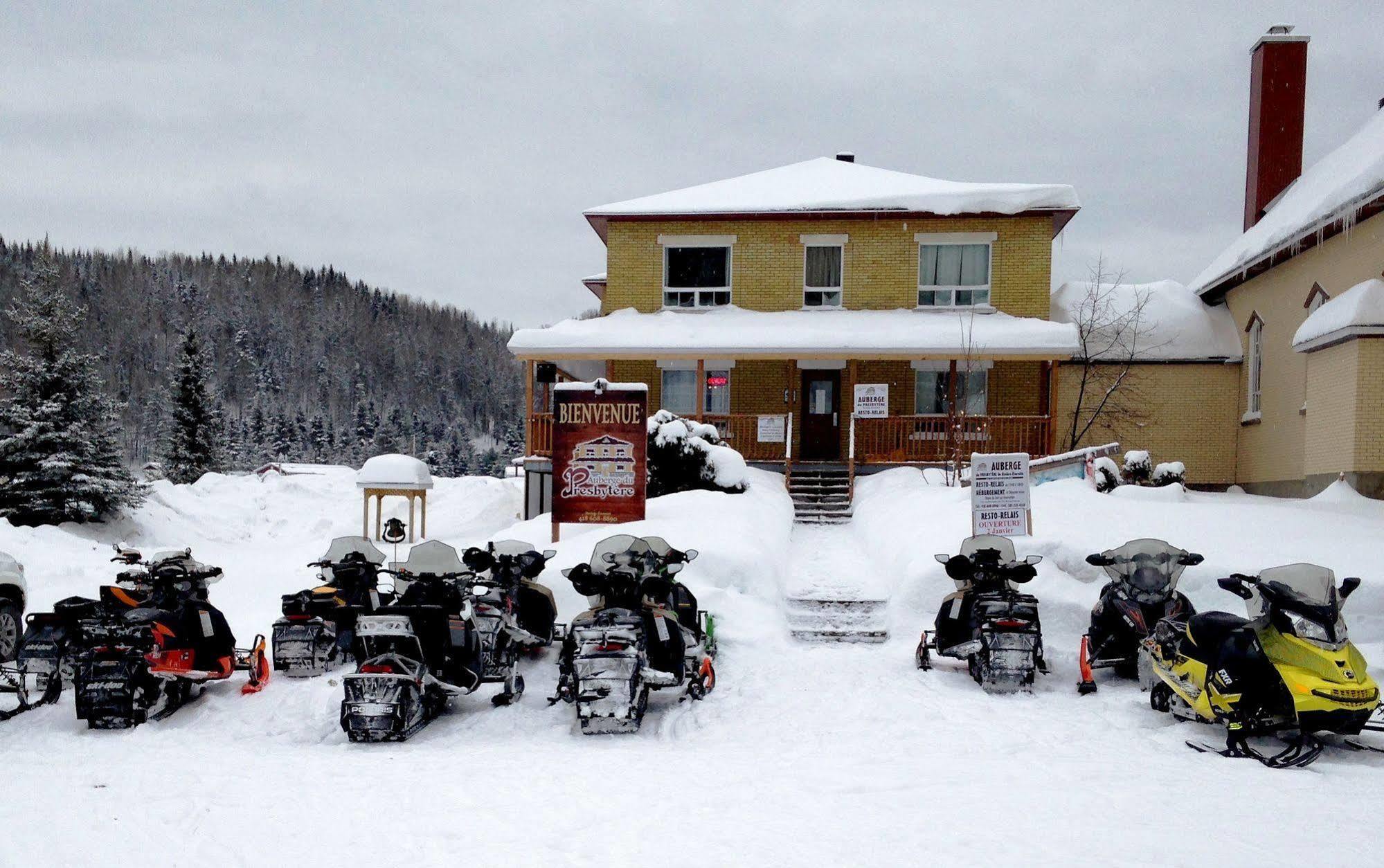 Auberge Du Presbytere De Riviere-Eternite Riviere Eternite Екстериор снимка
